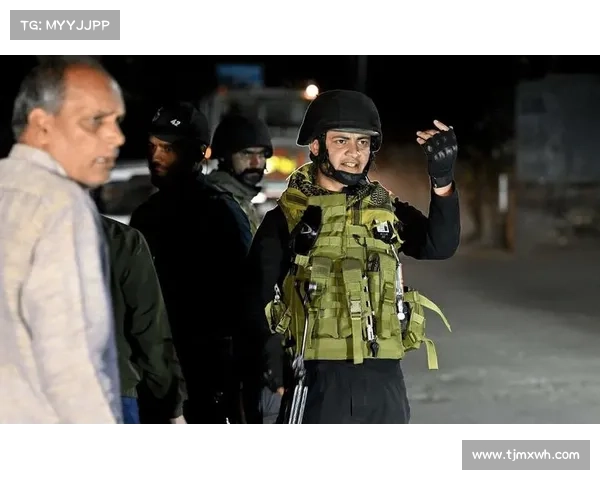 印度对阵巴基斯坦冠军杯 阿兹马图拉·奥马尔扎伊六次三柱门创历史新纪录